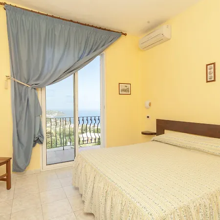Ape Regina 3* Casamicciola Terme