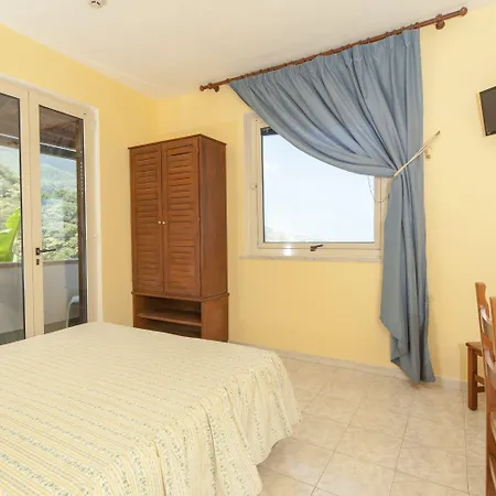 Ape Regina Szálloda Casamicciola Terme