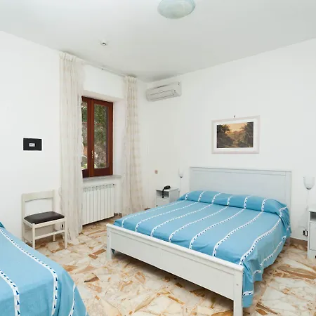 Ape Regina Szálloda Casamicciola Terme