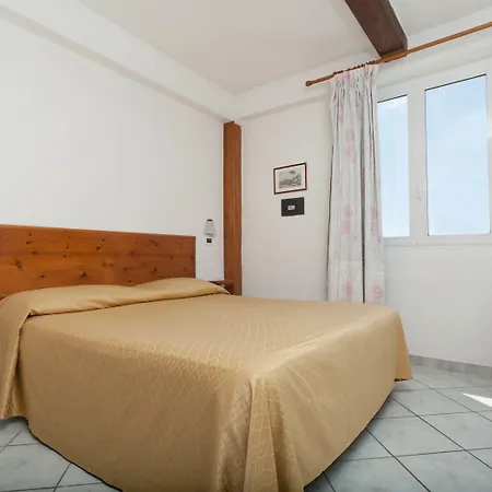 Ape Regina Casamicciola Terme