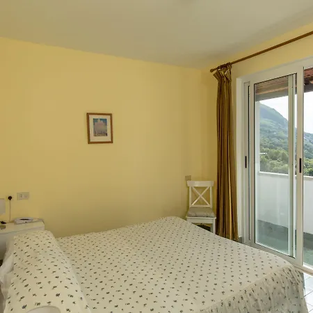 Ape Regina Casamicciola Terme