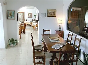 Ape Regina Hotel 3*