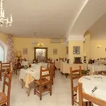 Ape Regina 3*