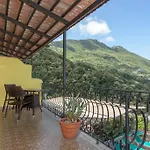 Ape Regina Hotel