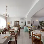 Ape Regina Hotel